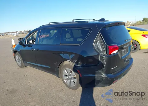 2018 Chrysler Pacifica Hybrid Limited z USA, uszkodzony, nr VIN 2C4RC1N79JR340622